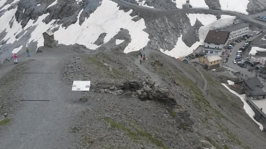 Hotel Rifugio Garibaldi Gebirgspass Stilfser Joch Exterior foto
