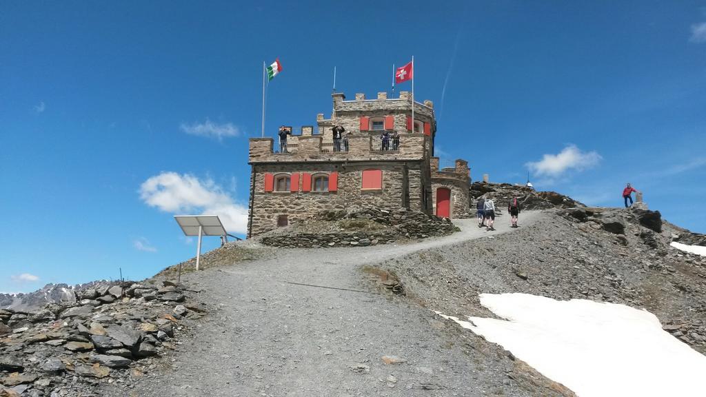 Hotel Rifugio Garibaldi Gebirgspass Stilfser Joch Exterior foto