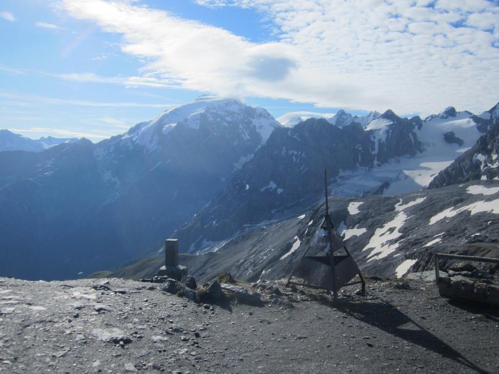 Hotel Rifugio Garibaldi Gebirgspass Stilfser Joch Exterior foto