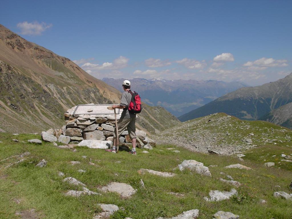 Hotel Rifugio Garibaldi Gebirgspass Stilfser Joch Exterior foto