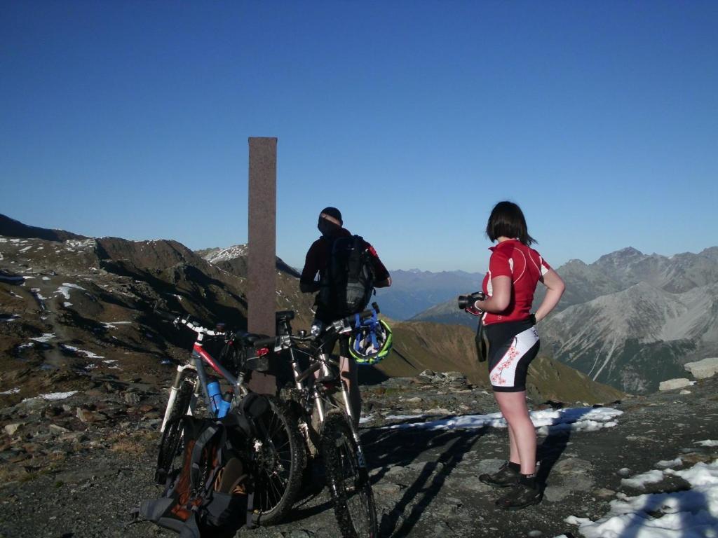 Hotel Rifugio Garibaldi Gebirgspass Stilfser Joch Exterior foto